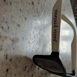 Vinyard vines sunglasses